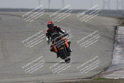 media/Nov-29-2025-TrackDaz (Sat) [[10ae2d9bce]]/B Group/Session 3 (Outside Grapevine)/